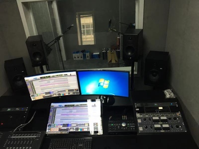 精準選型，優質錄音 小錄音棚、學校錄音棚與演播室設備配置全攻略